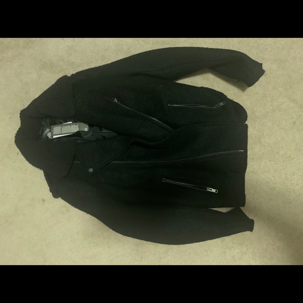 Divided Jacket